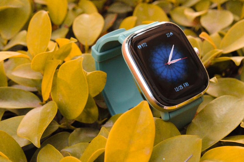 ساعت هوشمند شیائومی مدل Amazfit GTS 2 Mini – نسخه گلوبال – اورجینال – همراه هندزفری بلوتوث هدیه و دستبند هدیه و کارت گارانتی یکساله