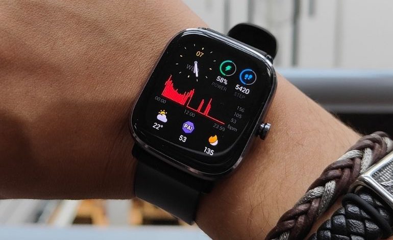 ساعت هوشمند شیائومی مدل Amazfit GTS 2 Mini – نسخه گلوبال – اورجینال – همراه هندزفری بلوتوث هدیه و دستبند هدیه و کارت گارانتی یکساله