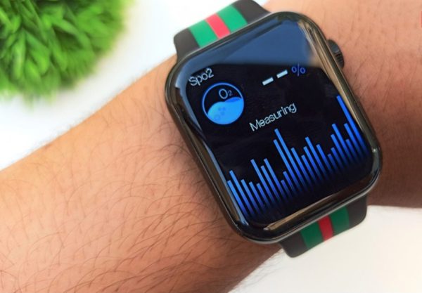 ساعت هوشمند gucci watch  - همراه دستبند هدیه و گارانتی یکساله (حراج در طرح عیدانه)